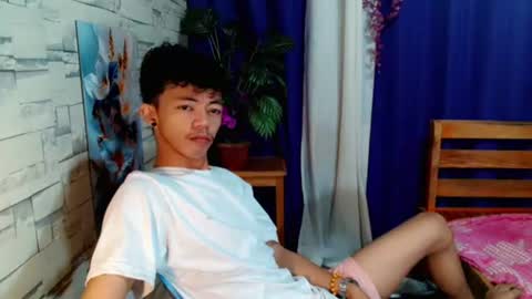 Snapshot of win_boy chatting on 07/18/26, 09:51 win_boy online show from 07/18/26, 09:51