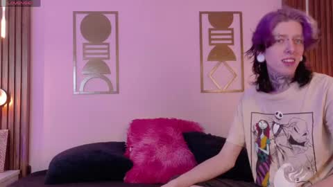 Winchester Hanna online show from 04/18/26, 08:31