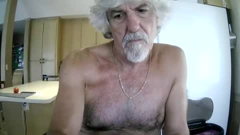 Snapshot of winedog2020 chatting on 06/23/26, 01:20 Gundja Man online show from 06/23/26, 01:20