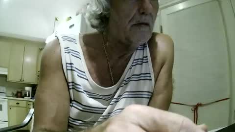 Snapshot of winedog2020 chatting on 07/15/26, 09:36 Gundja Man online show from 07/15/26, 09:36