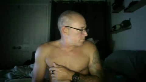 Snapshot of wingnutt765733 chatting on 09/29/25, 12:43 wingnutt765733 online show from 09/29/25, 12:43