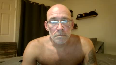 Snapshot of wingnutt765733 chatting on 10/03/25, 06:43 wingnutt765733 online show from 10/03/25, 06:43