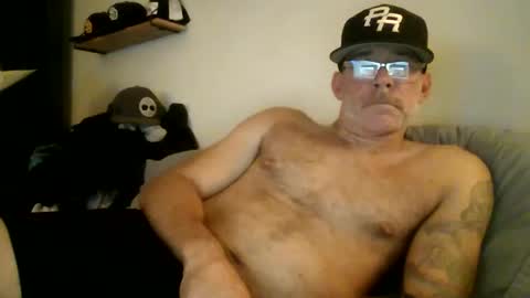 Snapshot of wingnutt765733 chatting on 10/17/25, 06:05 wingnutt765733 online show from 10/17/25, 06:05