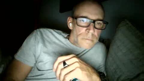 Snapshot of wingnutt765733498294 chatting on 05/05/26, 06:43 wingnutt765733498294 online show from 05/05/26, 06:43