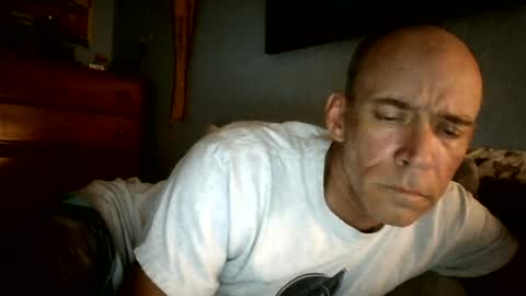 Snapshot of wingnutt765733498294 chatting on 07/23/26, 06:00 wingnutt765733498294 online show from 07/23/26, 06:00