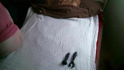 Winnie online show from 02/17/26, 02:24