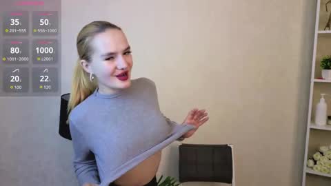 Heeeey im Lina online show from 04/26/26, 02:53