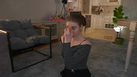 Lillian online show from 04/17/26, 03:20