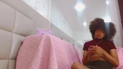 Snapshot of winnybarness chatting on 11/23/25, 03:50 WinnyBarness online show from 11/23/25, 03:50