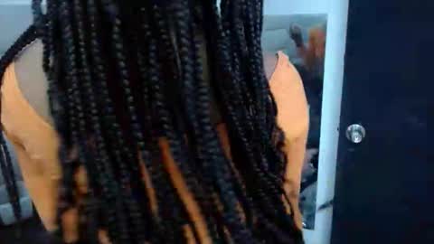 Snapshot of winnybarness chatting on 11/25/25, 02:00 WinnyBarness online show from 11/25/25, 02:00