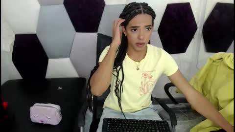 Snapshot of winnybarness chatting on 12/02/25, 02:06 WinnyBarness online show from 12/02/25, 02:06