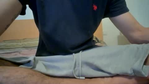 Snapshot of winston1414 chatting on 06/07/26, 05:38 JanCloud online show from 06/07/26, 05:38