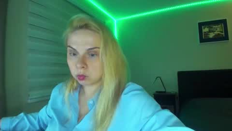 Winter Miracle online show from 11/26/25, 08:26