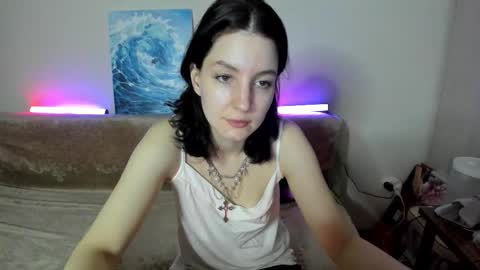 Snapshot of winter_moonl chatting on 12/04/25, 12:47 Vika online show from 12/04/25, 12:47