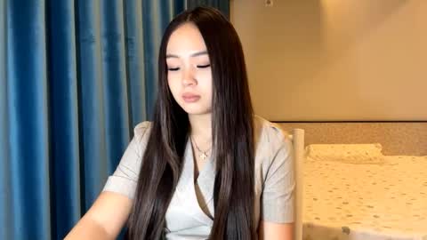 Amina online show from 11/22/25, 02:16