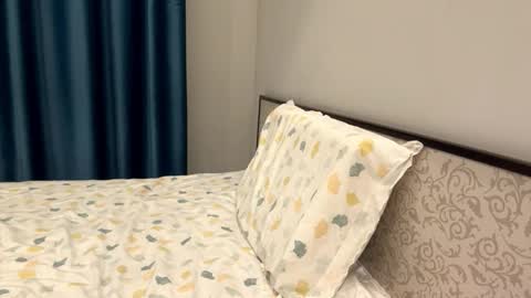 Amina online show from 11/27/25, 03:14