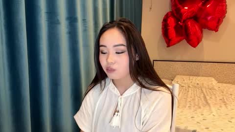 Amina online show from 02/17/26, 02:13