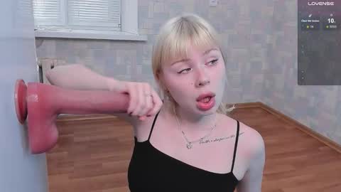 Snapshot of wintershy chatting on 10/09/25, 08:45 Sophie weight 50kg height 160 online show from 10/09/25, 08:45