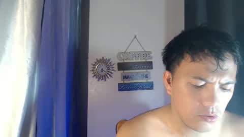 Snapshot of winwintot chatting on 09/15/25, 07:52 Erwin and Michael online show from 09/15/25, 07:52