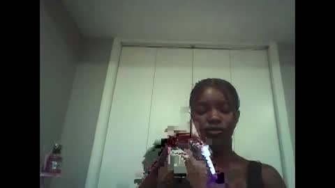 Snapshot of wishhwashy22 chatting on 05/13/26, 10:06 Chanel online show from 05/13/26, 10:06