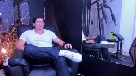 Snapshot of wiston_cox chatting on 07/21/26, 01:57 Wiston online show from 07/21/26, 01:57