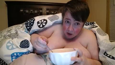 Annie online show from 02/04/26, 07:36