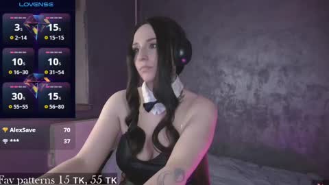 Snapshot of witchmooon chatting on 02/12/25, 08:29 Kiara online show from 02/12/25, 08:29