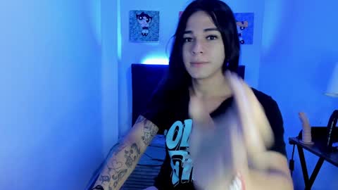 Snapshot of wiz_maleja chatting on 12/29/24, 01:38 MALEJA online show from 12/29/24, 01:38