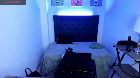 Snapshot of wiz_maleja chatting on 02/14/25, 04:31 MALEJA online show from 02/14/25, 04:31