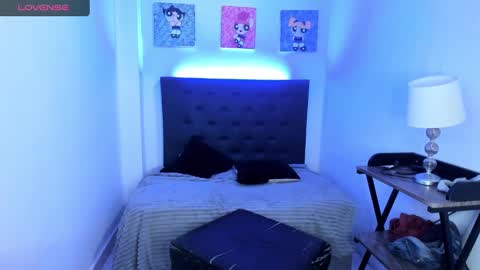 Snapshot of wiz_maleja chatting on 02/27/25, 04:53 MALEJA online show from 02/27/25, 04:53