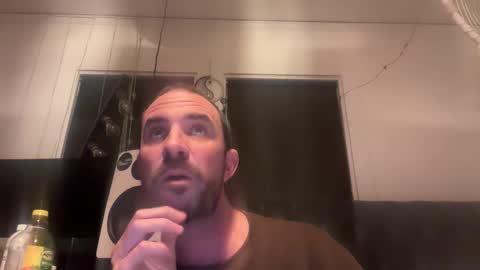 Snapshot of wizard310 chatting on 12/15/25, 02:05 wizard310 online show from 12/15/25, 02:05