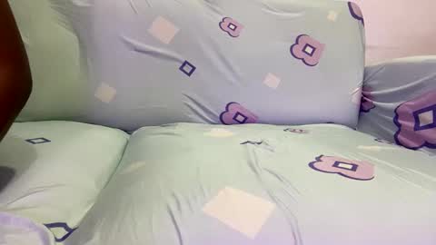 Snapshot of wizycandy_1 chatting on 01/24/25, 01:03 Wiz and Candy online show from 01/24/25, 01:03