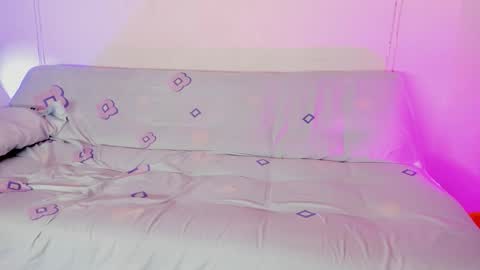 Snapshot of wizycandy_1 chatting on 11/13/25, 10:30 Wiz and Candy online show from 11/13/25, 10:30