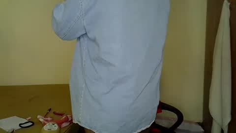 Snapshot of wizzia_khalifa chatting on 01/09/25, 02:40 girlie o online show from 01/09/25, 02:40