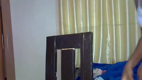 Snapshot of wizzia_khalifa chatting on 02/28/25, 04:10 girlie o online show from 02/28/25, 04:10