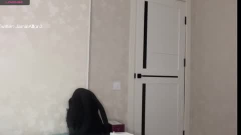 Wlademar online show from 12/22/25, 03:25