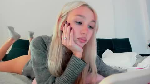 wladilia online show from 09/20/25, 08:32