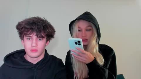 wladilia online show from 11/27/25, 09:06