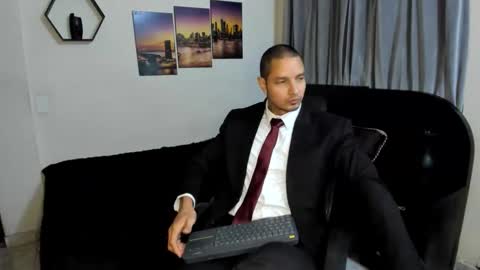 Magnus Dark independent model online show from 03/30/26, 03:40