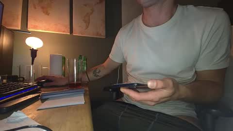 Snapshot of wnhz27 chatting on 10/02/25, 05:53 wnhz27 online show from 10/02/25, 05:53