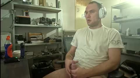 Snapshot of wnhz27 chatting on 10/26/25, 06:08 wnhz27 online show from 10/26/25, 06:08