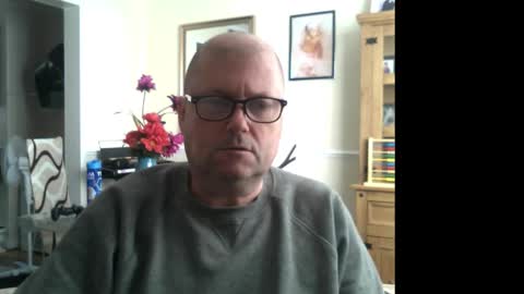 Snapshot of wobble444 chatting on 09/25/25, 08:29 wobble444 online show from 09/25/25, 08:29