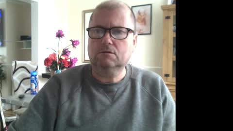 Snapshot of wobble444 chatting on 10/08/25, 10:24 wobble444 online show from 10/08/25, 10:24