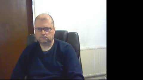 Snapshot of wobble444 chatting on 04/28/26, 09:25 wobble444 online show from 04/28/26, 09:25