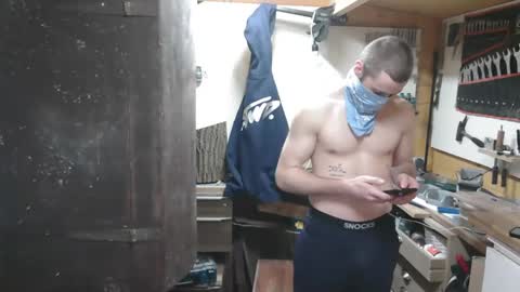 wolf021221 online show from 12/14/25, 02:55