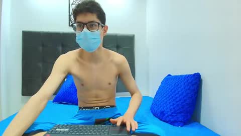  W O L F  online show from 01/22/25, 02:35