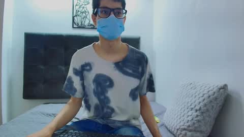  W O L F  online show from 02/11/25, 11:21