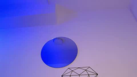  W O L F  online show from 10/20/25, 03:01