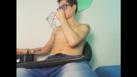  W O L F  online show from 10/27/25, 11:47