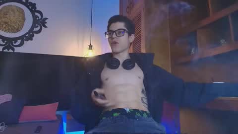  W O L F  online show from 03/28/26, 11:32